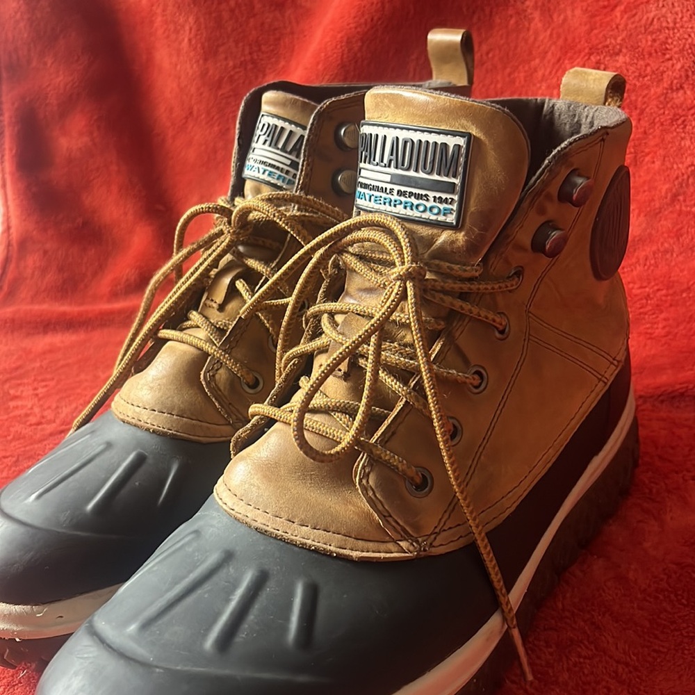 PALLADIUM Men’s Duck Boot Tan/Black, 11, Durable Waterproof Outdoor Hiking - Picture 9 of 10